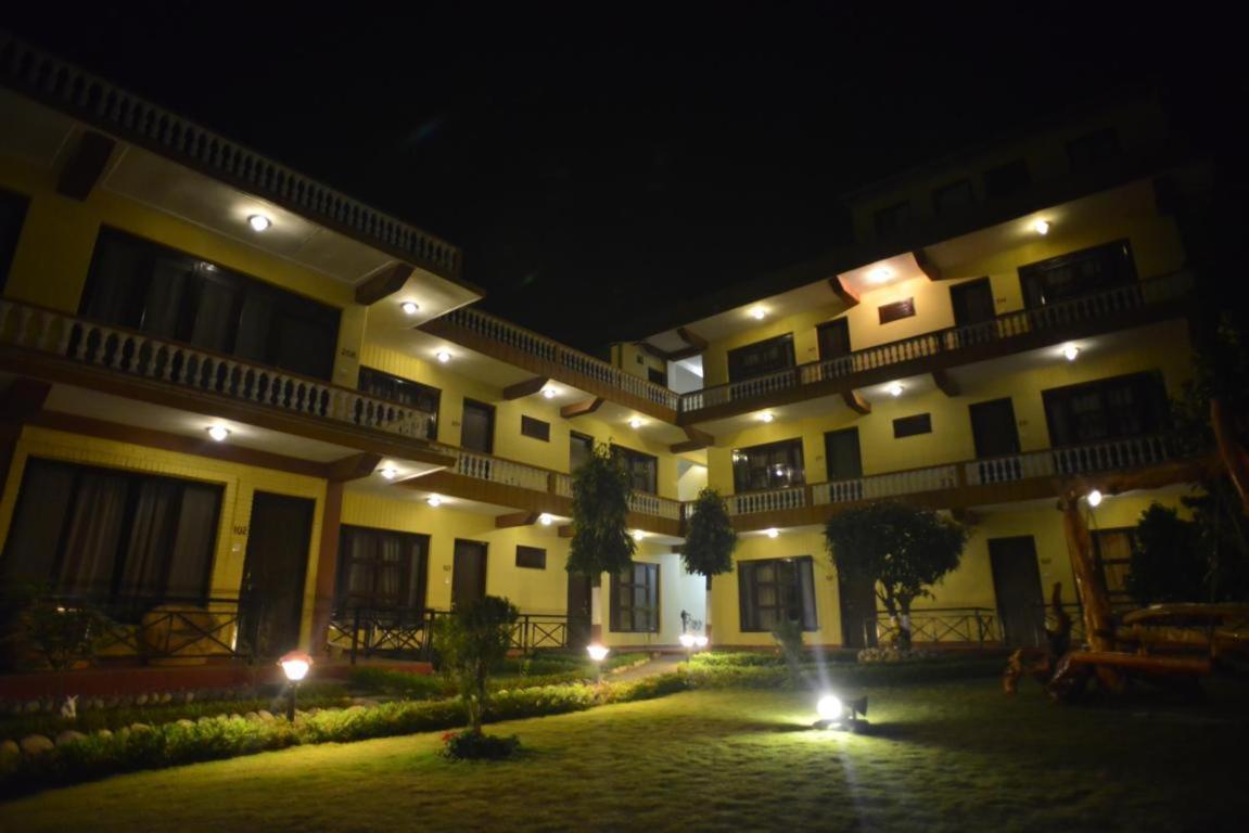 Hotel Homeland Pokhara Exterior photo